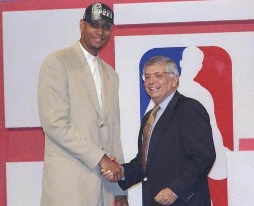 表达了他对 表达了他对